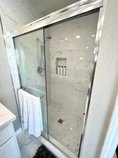 Top of the World Anaheim View Home - 5