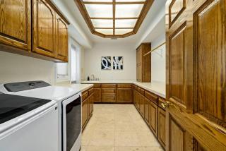 Luxury Oasis With Panoramic Views - 1