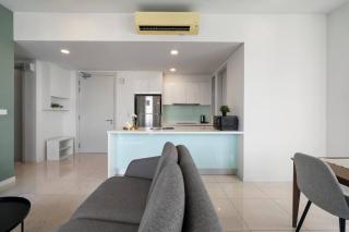 KL East Mall-TheRidge-PS4-Pool Table-Netflix - 5