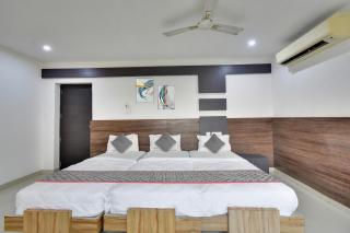 Collection O Elite Residency - 4