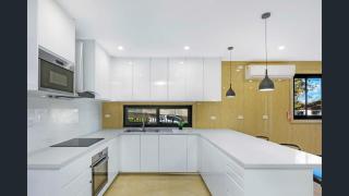 Entire house in Gymea - Gymea - 1