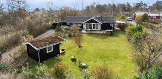 Cozy Cottage With Wilderness Bath - Føllenslev - 3