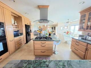 Majestic Anaheim Panorama Hill Home With Sunset - Anaheim - 4