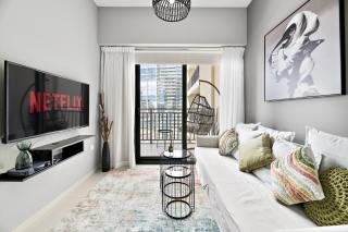 VayK - Stylish one Bedroom in Business Bay - 0