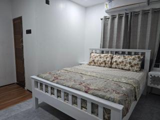 Mahormi Beach house - 3