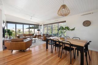 Serene Retreat with Pool & View - Noosa Heads - 5