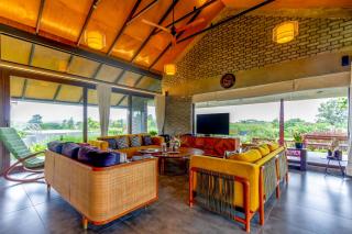SaffronStays Ashfield - An eco-luxe 5-bdr farmhouse in Nashik - Nashik - 7