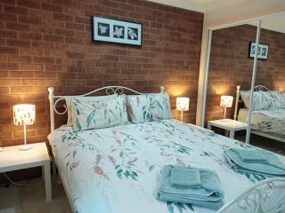 The Bottlebrush - Tumut - 8
