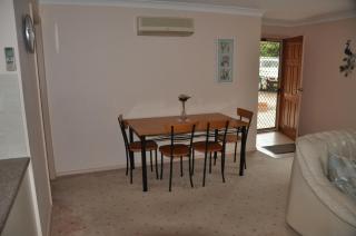 The Bottlebrush - Tumut - 4