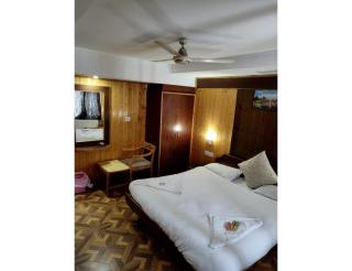 Fluorescence Hotel And Restaurant, Gulmarg - Gulmarg - 1
