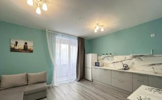 Hollotomb Apartment - - 0
