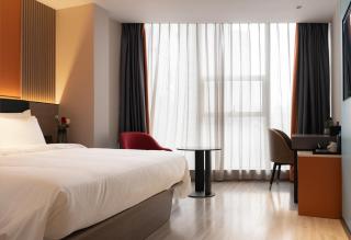 昊丽贵阳喷水池地铁站酒店 - 6