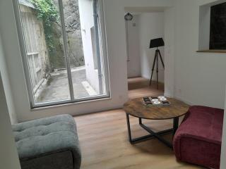 Appartement 75m2 plein centre face a la mairie - 6