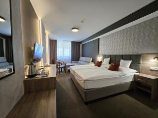 Hotel Slávia Svidník SPA & RESTAURANT - Svidník - 2