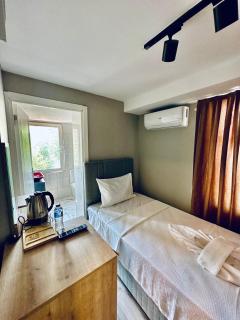 The Hera Gold Hotel - 1