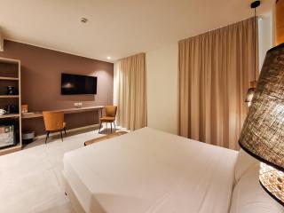 Hotel Lauri - 1