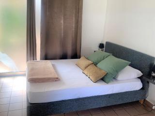 2 - LE VACOA - CHAMBRE 2 - Rdc G - Saint-Paul - 5