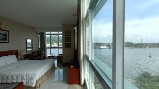 River Hotel - 8