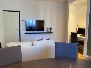 Modern 2 bedrooms - Cino 15 - Milan - 4