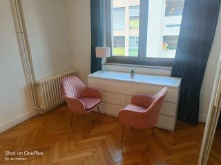 Grande chambre d'hôte Lit king size - 3 mins Gare Annemasse - Genève accès direct - Annemasse - 8