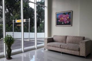 Cozy Studio Apartment in South Jakarta by Miapato - 9