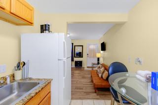 Oak Shores Studio 13 - Biloxi - 2