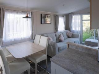 Pinewoods Park Style no.2 - sleeps 8 – no dogs - Wells next the Sea - 7