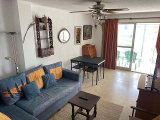 Primera línea y con piscina - 3