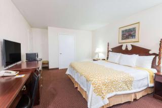 Days Inn by Wyndham Amherst - Amherst - 2
