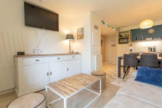 6-person flat with swimming pool tennis court and car park 157 - 5