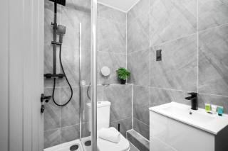 New Luxury Apartment - Two Bedroom - City Centre - JQ 7AH - Birmingham - 3