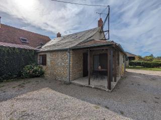 Gîte familial près de Nohant avec jardin, cheminée, garage et WIFI gratuit - FR-1-591-94 - 4