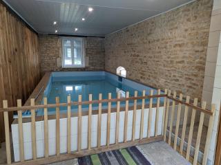 Gîte familial 2 chambres avec piscine, animaux, et vaste terrain à Forcey - FR-1-611-75 - - 5