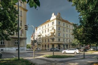 New&Modern home in Vibrant area near Centre! - Prague - 6