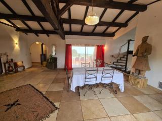 Villa M, Chambres d'Hôtes, Vue mer, Sauna, Piscine à Six-Fours - 4