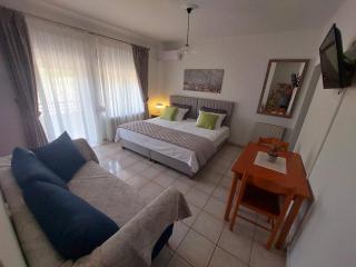 Eleni's Apartments Igoumenitsa - Γκαρσονιέρα 2ου ορόφου επιπλωμένη, εξοπλισμένη - Igoemenitsa - 0