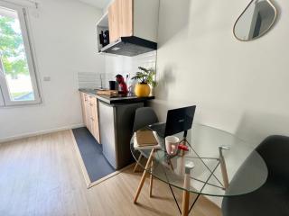 Studios Izicozy I Confort et jardin en ville, proche gare I 2 et 4 pers - Châtellerault - 8