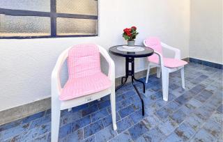Nice Apartment In Pula With Wifi - 2