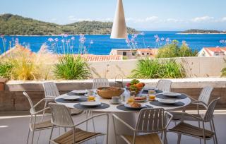 Gorgeous Home In Vis With Sauna - 3