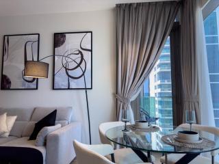 Naseem - Stylish 1BR Hotel Apartment Overlooking the Marina - Dubai - 4