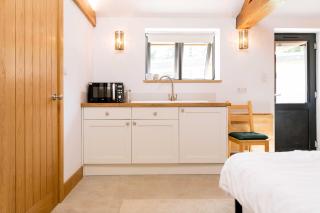 Hillview Hideaway - Angmering - 8