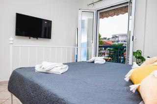 Nowhere Stay - Pefkochori - 8