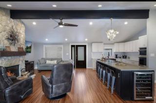Canyon Lake luxury getaway, hot tub with Lakeview - Canyon Lake - 1