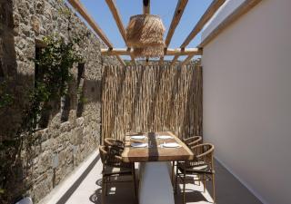 WhiteArt Suites - Agrari - 2