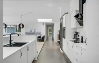 Awesome Home In Ebeltoft With Sauna - 5