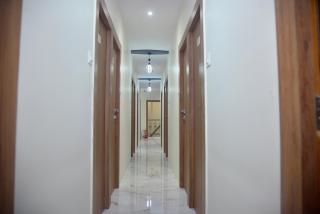 Vogue Cabin Stay Near NESCO Bombay Exhibition Centre - Bombay - 2