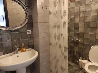 Blue Moon Apartments - 5