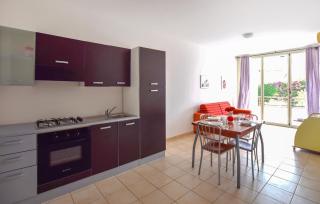 Amazing Apartment In Isca Marina - 9