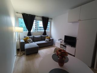 Cozy Studio Heart of La Défense - 10 min to Paris - Courbevoie - 3