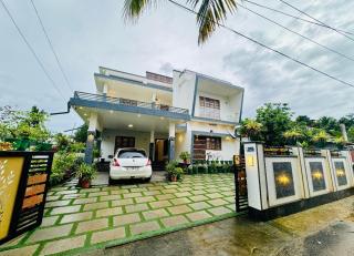 Diamond Villa Near Rajagiri Hospital - Alwaye - 1